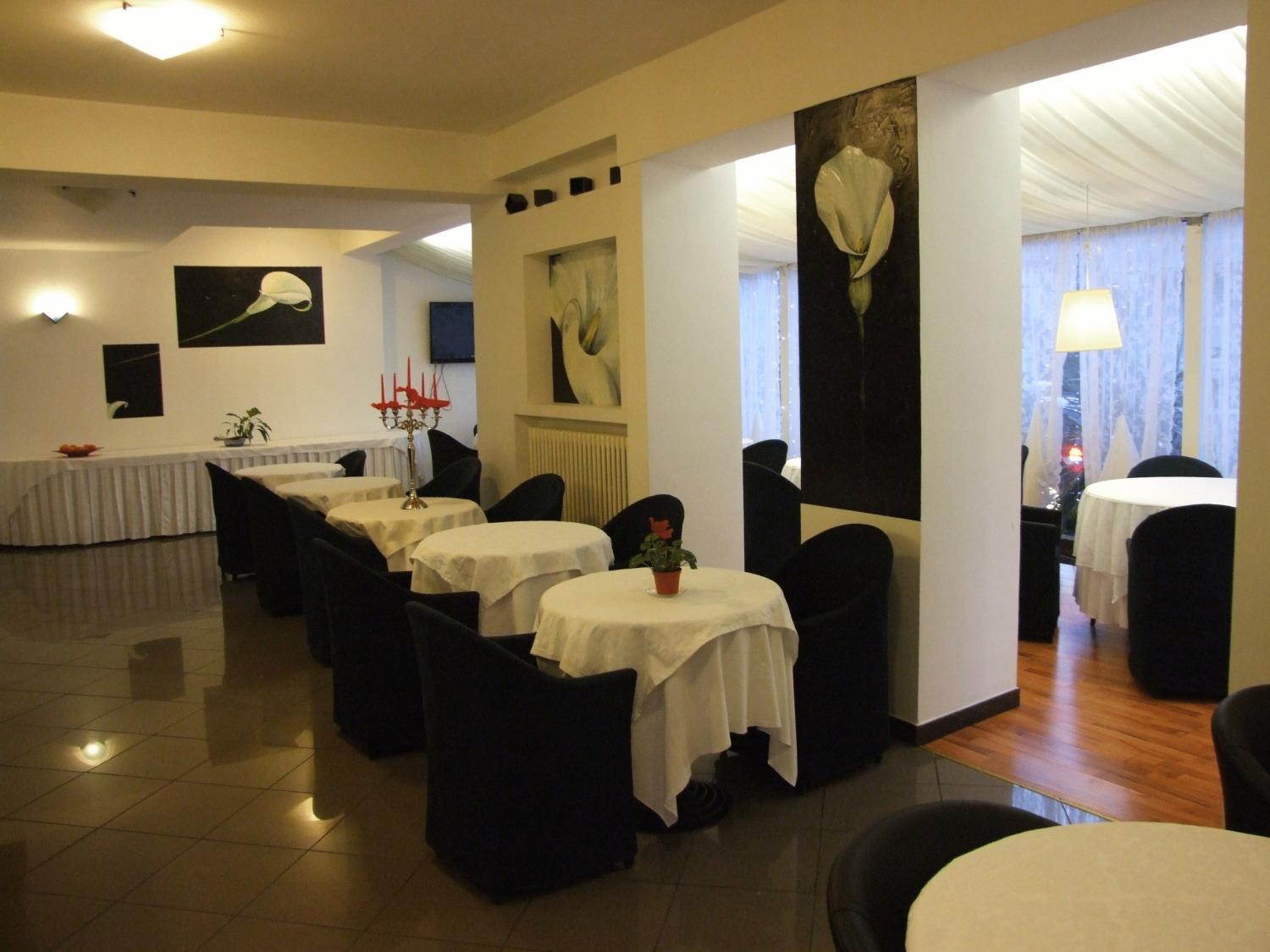 Hotel Mediterraneo Pesaro Exteriör bild